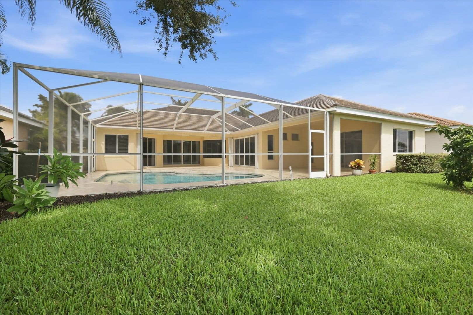 4956 Bridgehampton Blvd 40 of 48