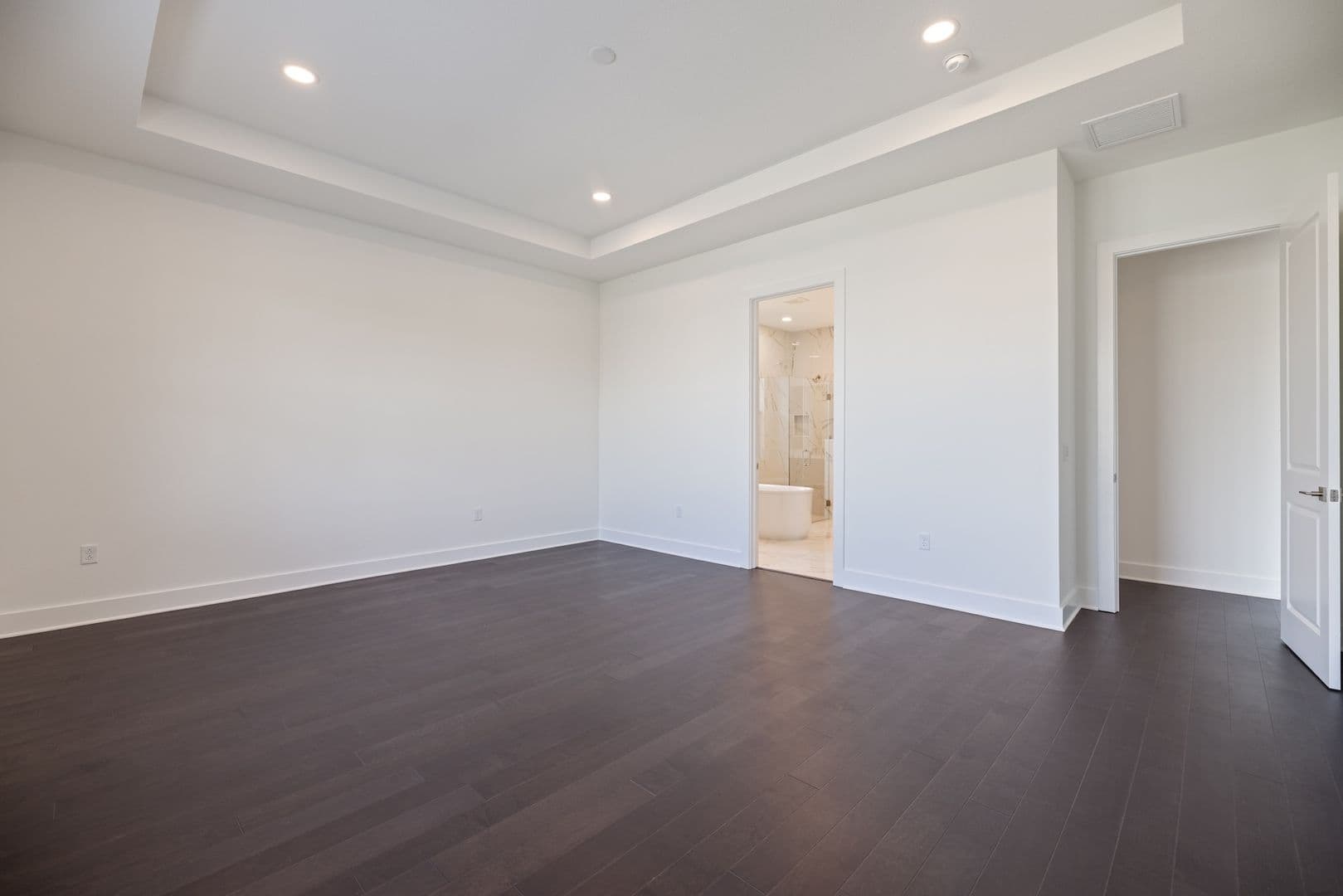 2609 Waterfront Cir 28 of 51