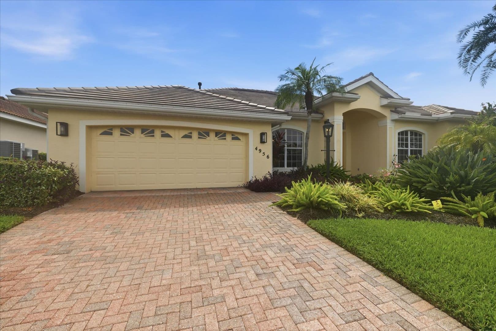 4956 Bridgehampton Blvd 44 of 48