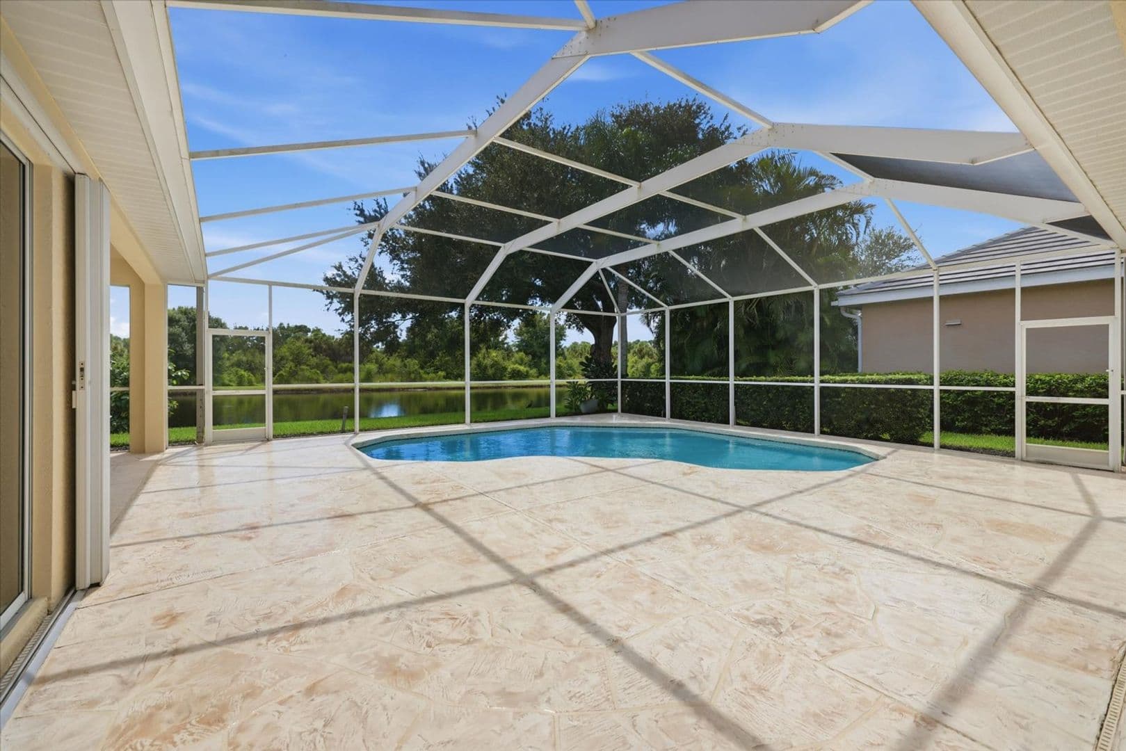 4956 Bridgehampton Blvd 37 of 48
