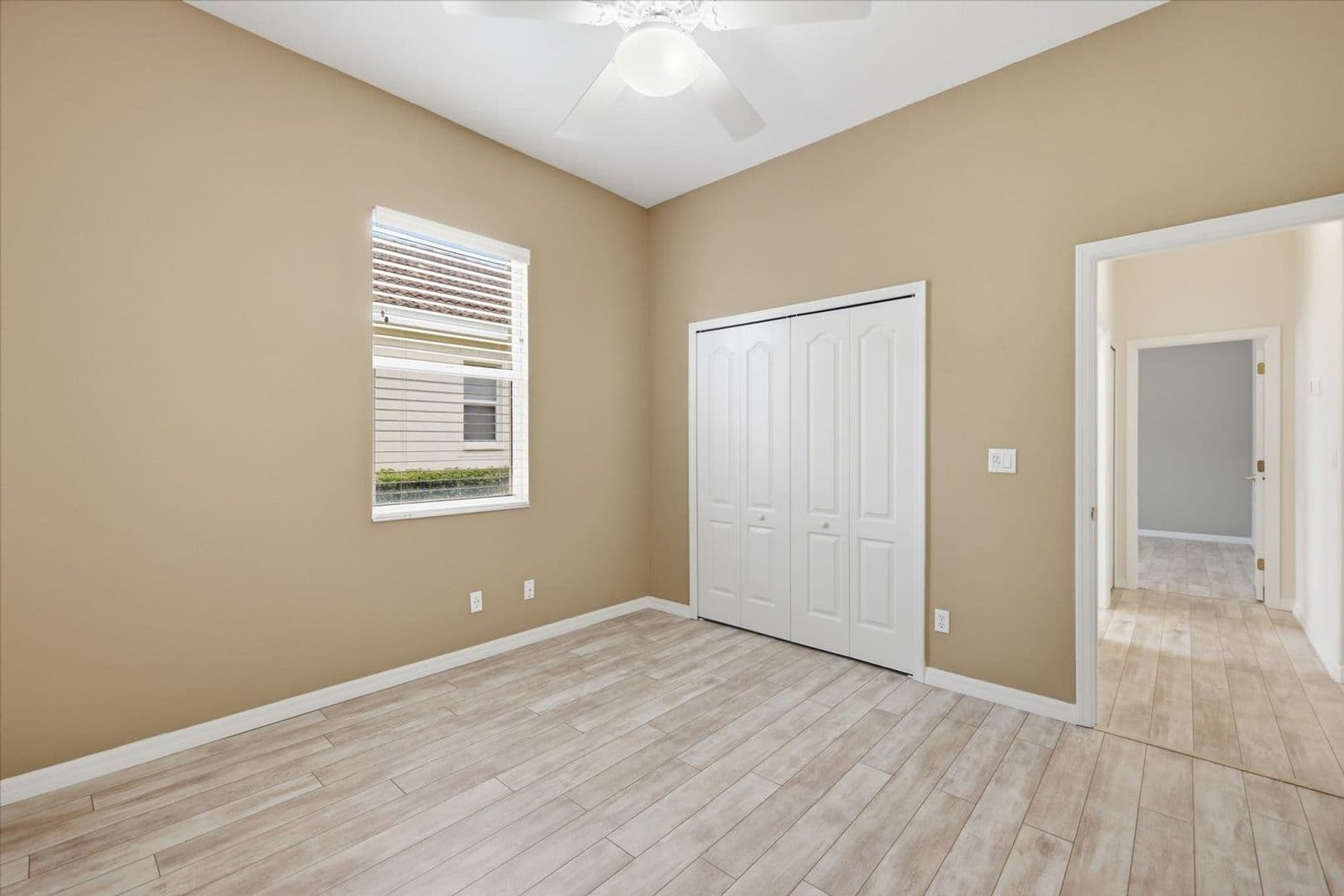4956 Bridgehampton Blvd 32 of 48