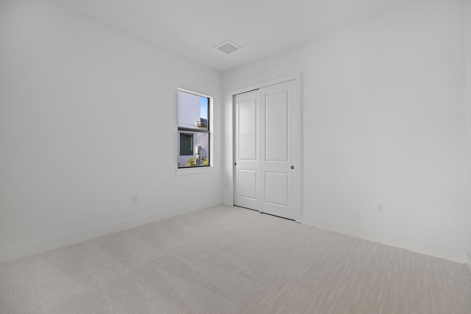 2609 Waterfront Cir 36 of 51