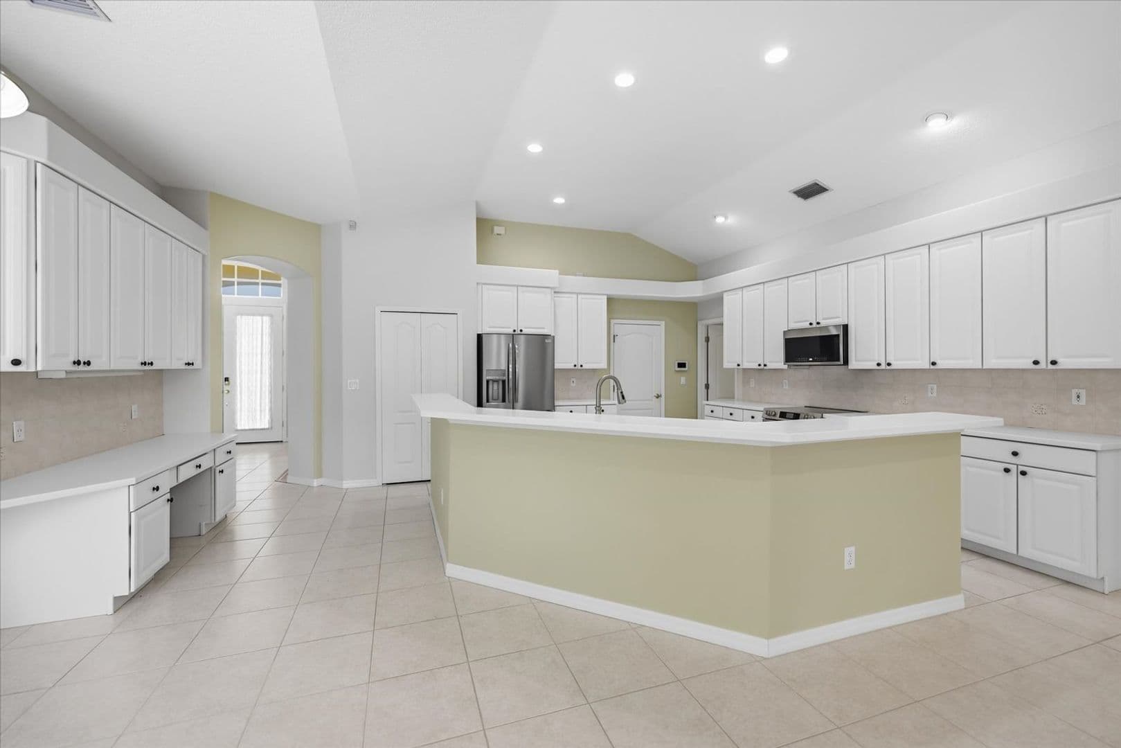 4956 Bridgehampton Blvd 18 of 48