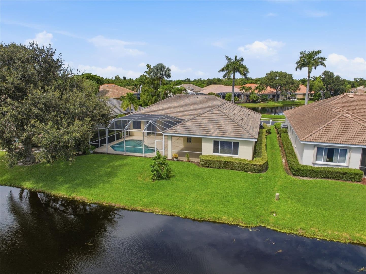4956 Bridgehampton Blvd 41 of 48