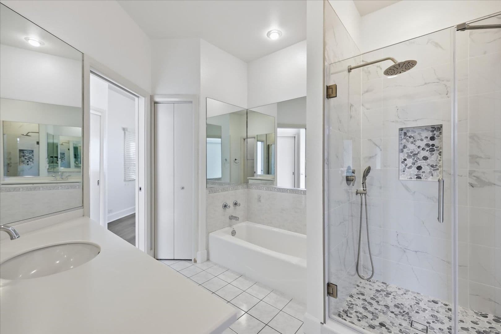 5801 Gulf of Mexico Dr (LO) 25 of 63