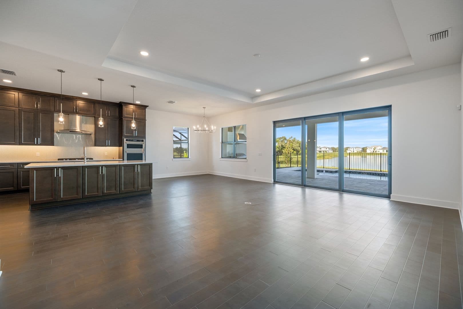 2609 Waterfront Cir 16 of 51