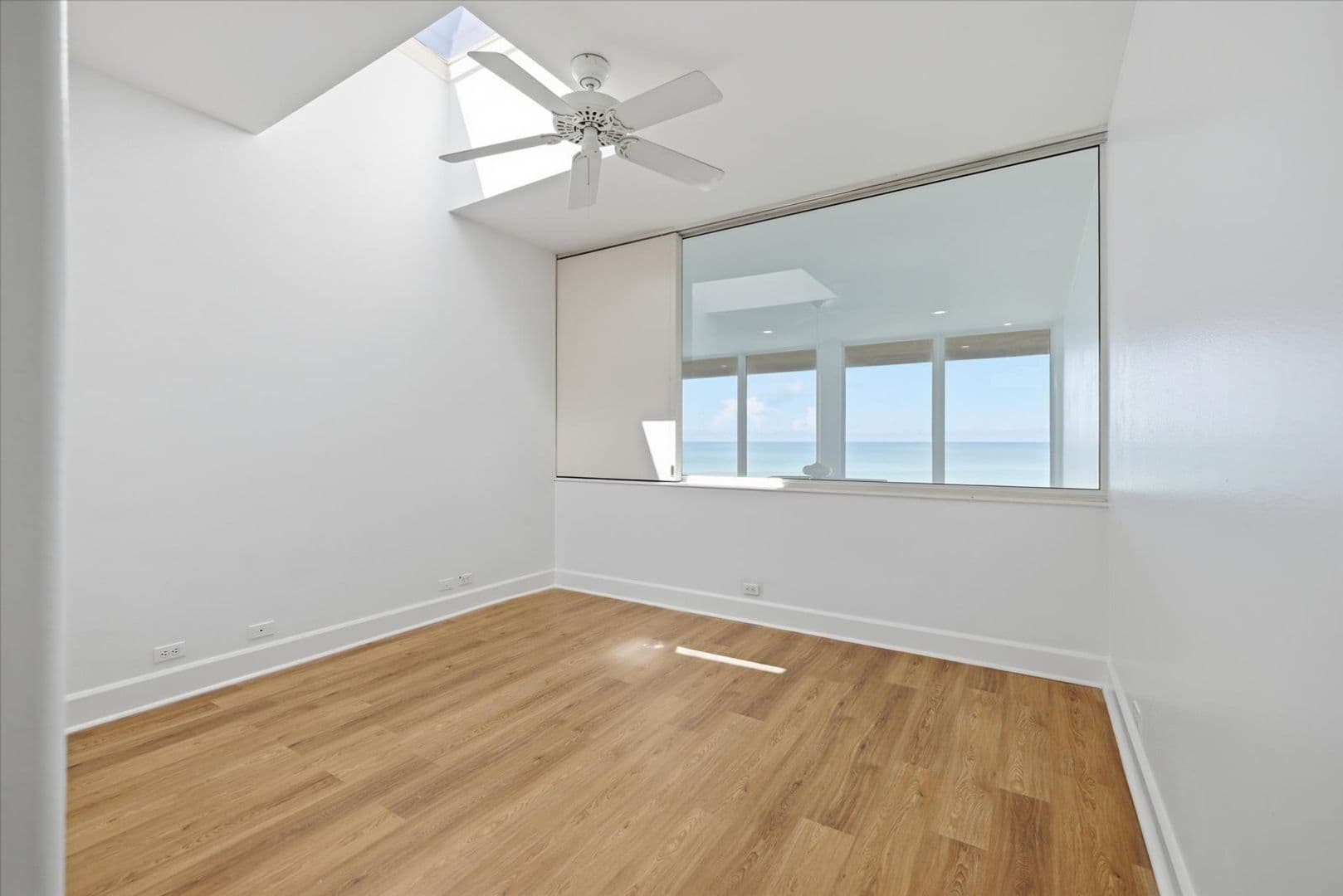 5801 Gulf of Mexico Dr (LO) 20 of 63