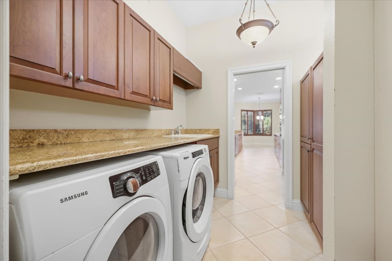 124 Turquoise Ln 43 of 47