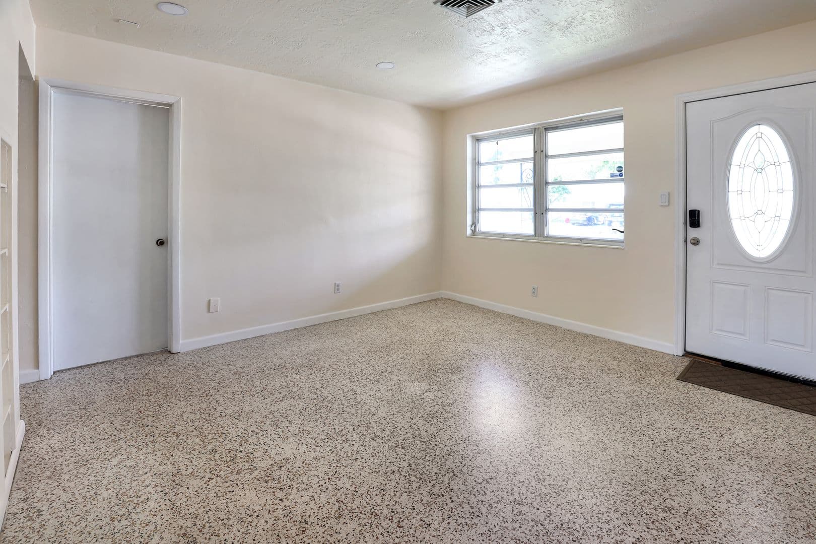 4462 Brooksdale Dr 4 of 30