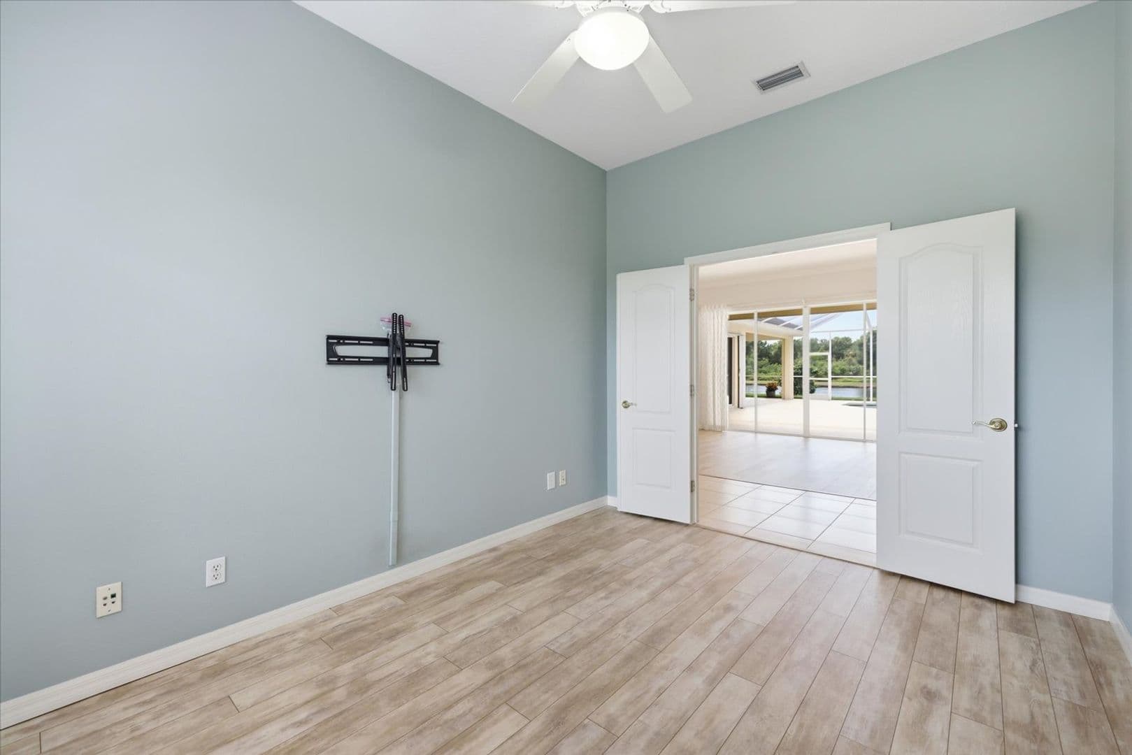 4956 Bridgehampton Blvd 12 of 48