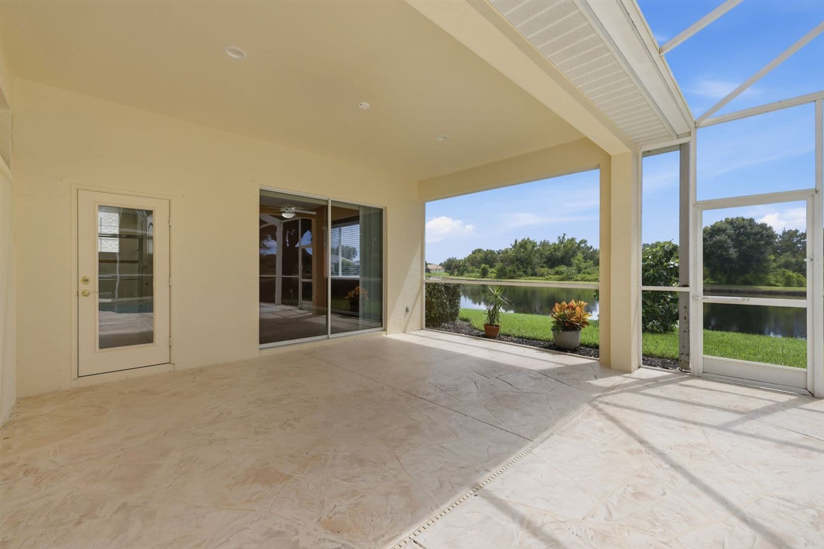 4956 Bridgehampton Blvd 35 of 48