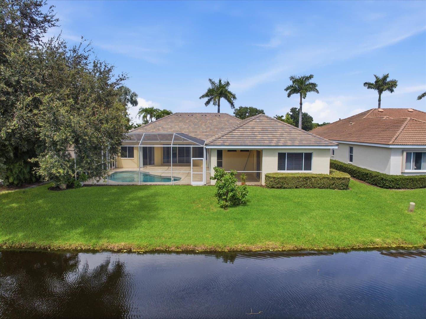 4956 Bridgehampton Blvd 3 of 48