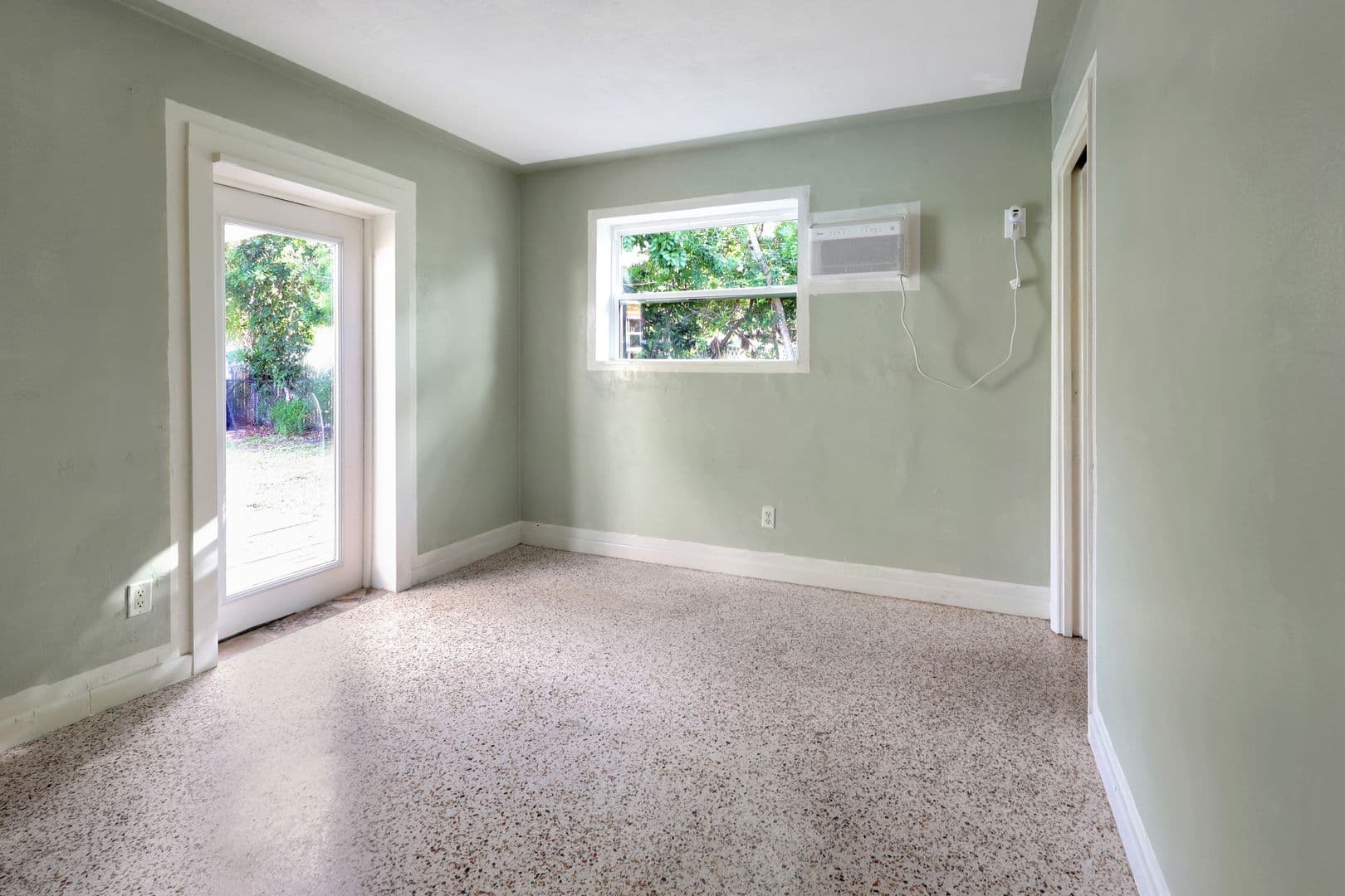 4462 Brooksdale Dr 20 of 30