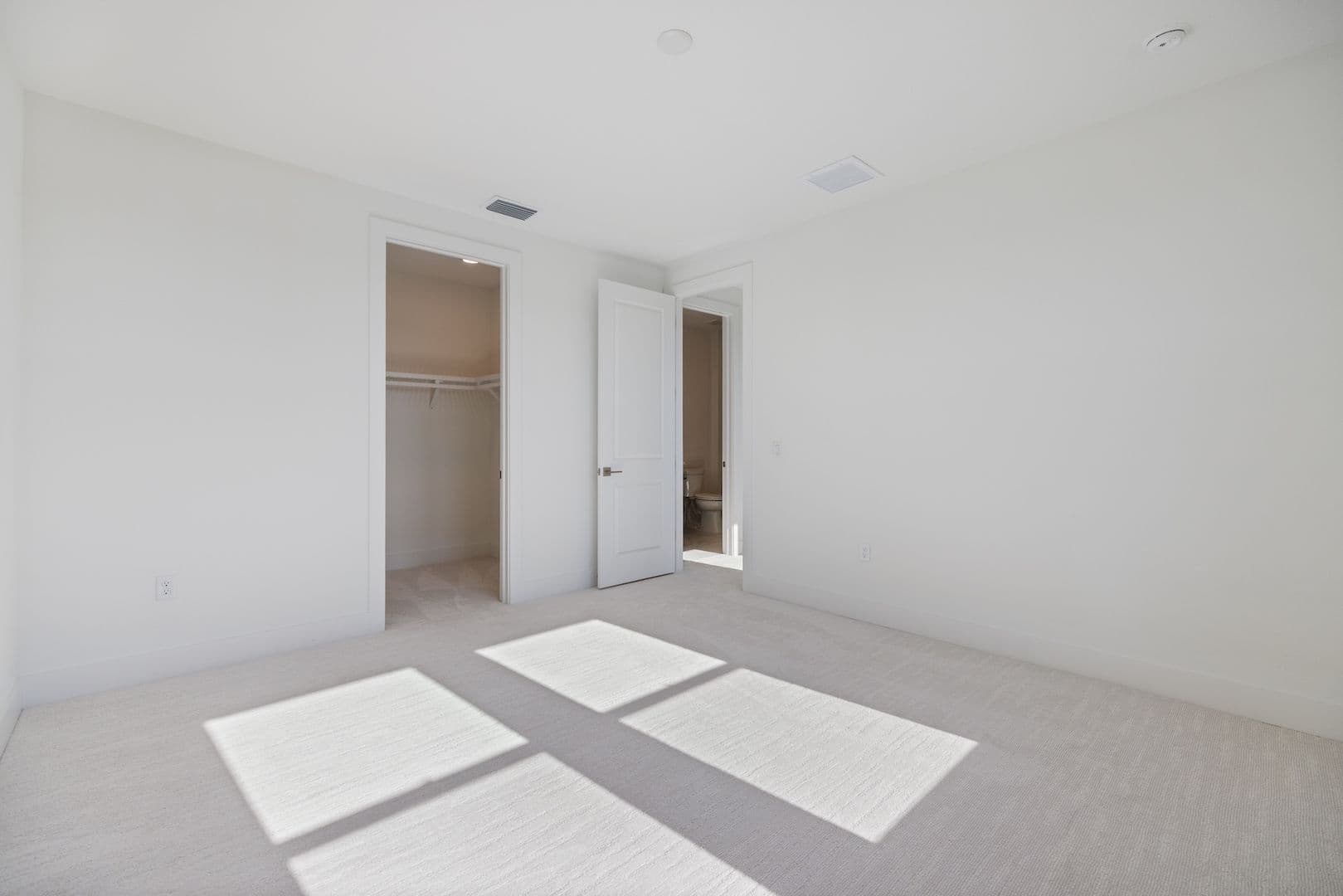 2609 Waterfront Cir 43 of 51