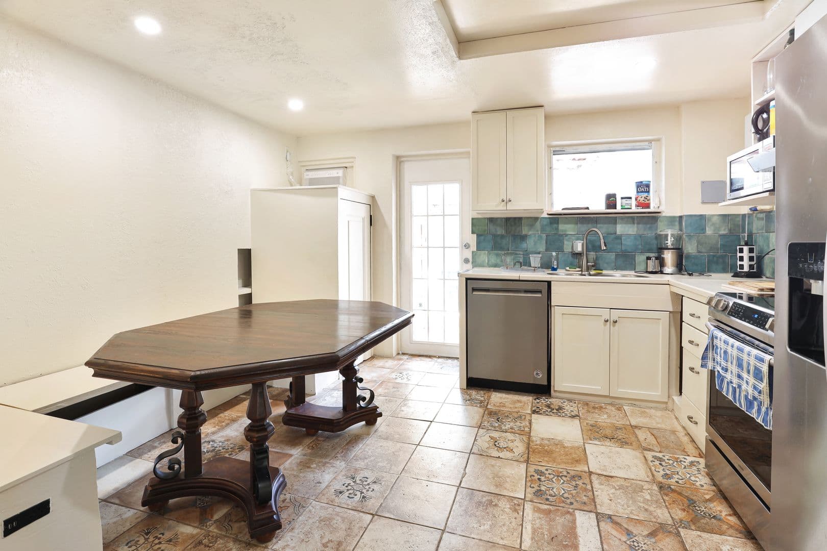 4462 Brooksdale Dr 15 of 30