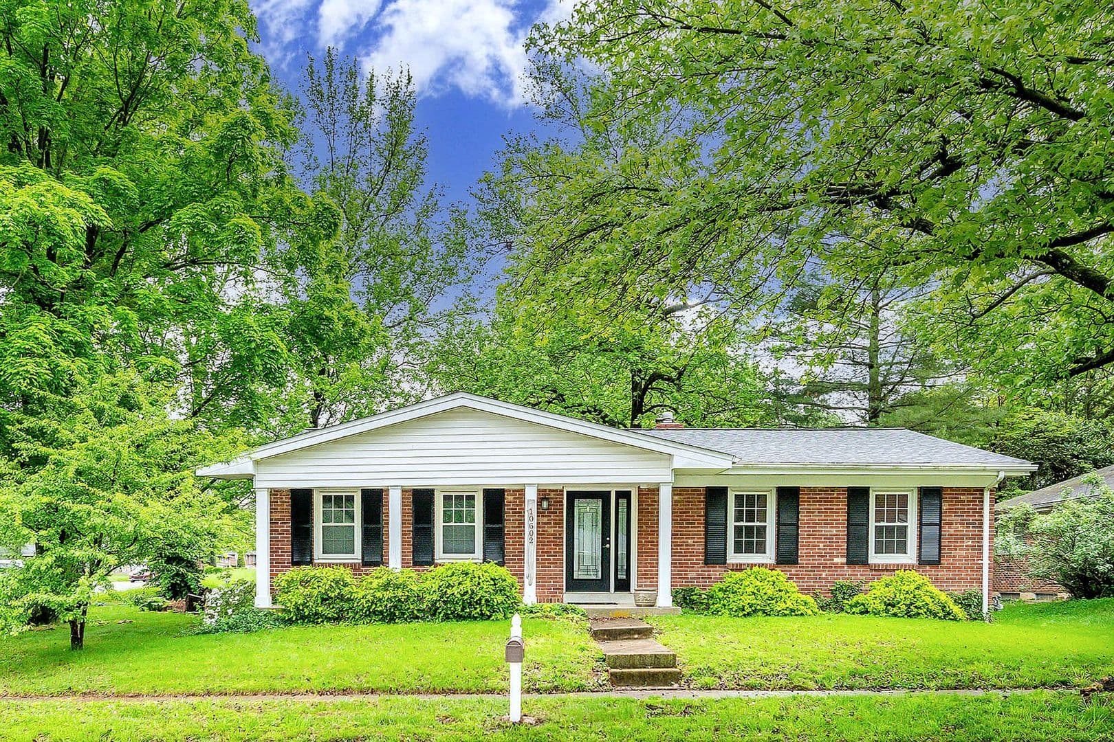 10602 Tioga Ct. 1 of 31