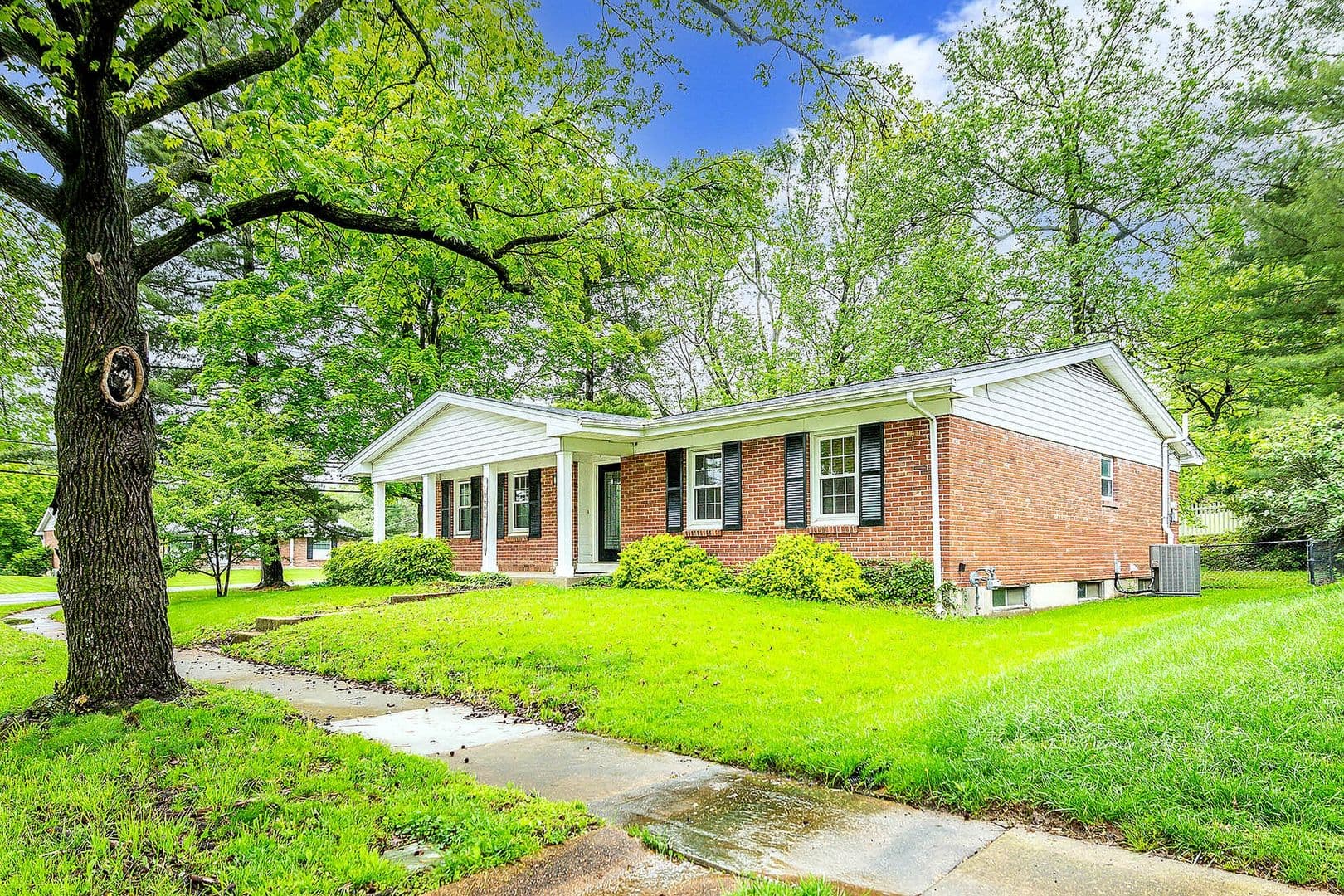 10602 Tioga Ct. 2 of 31
