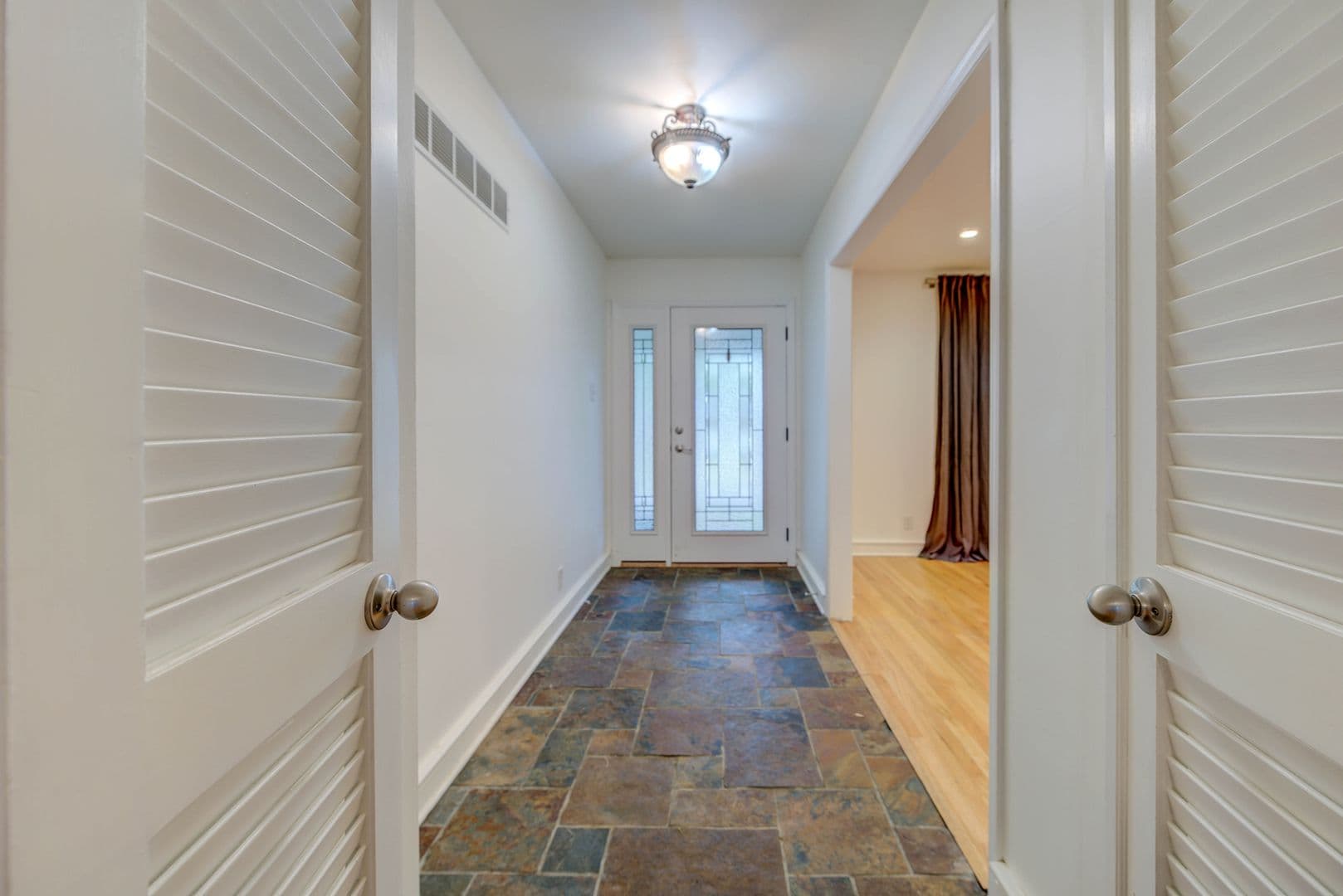 10602 Tioga Ct. 4 of 31