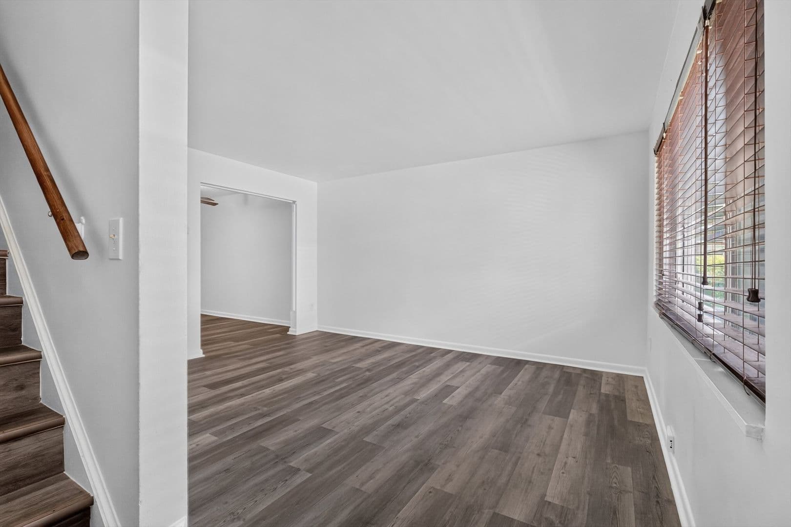 410 MAIN St unit 410-4 7 of 16