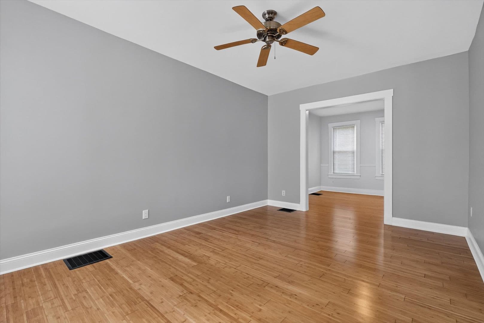 5338 Winner Ave 9 of 23