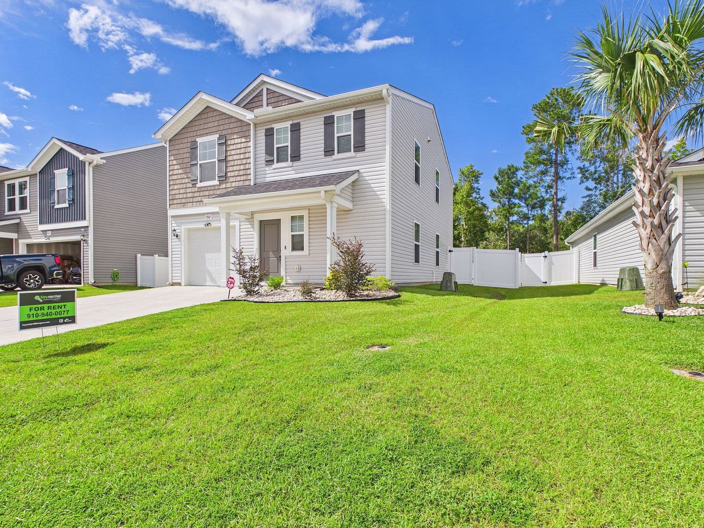 7047 Woodline Drive SW 2 of 34