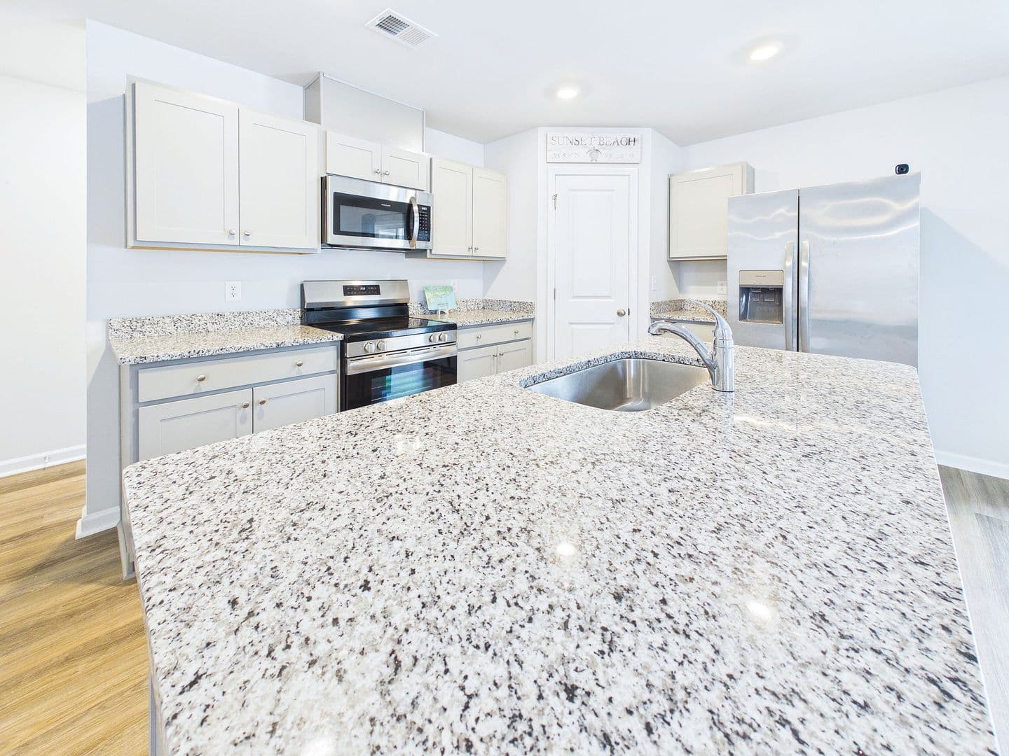 7047 Woodline Drive SW 8 of 34