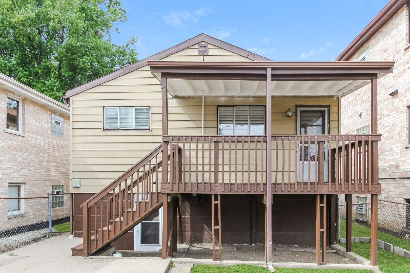 4429 N Neenah Ave 30 of 30