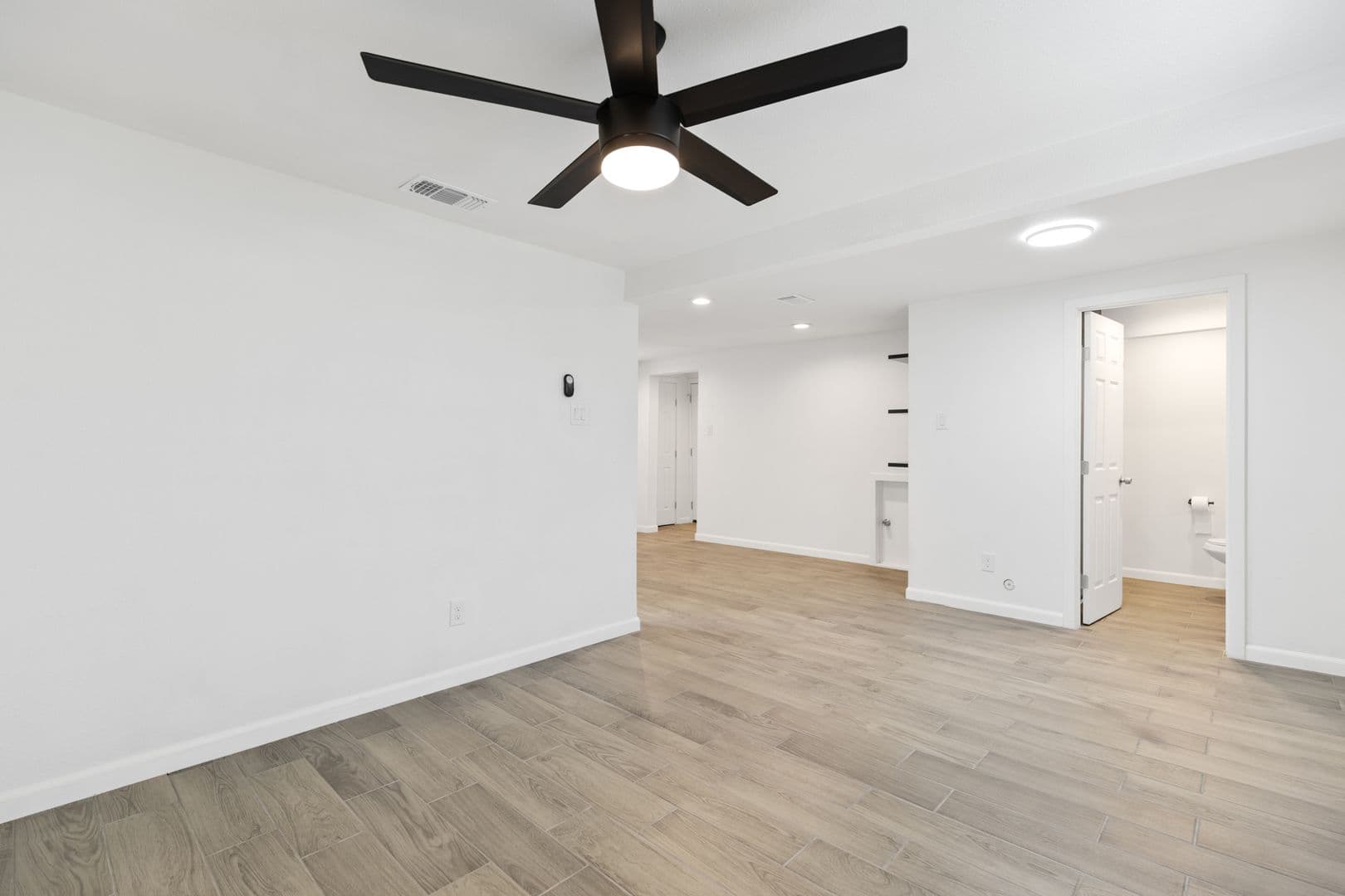 Updated 3 Bed / 2 Bath Two-Level Home with Granite Counters and Fenced Yard in Dallas 10 of 24