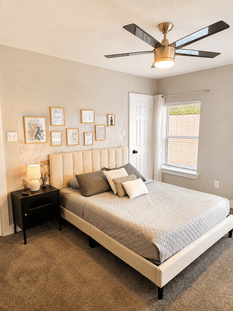 Updated 3 Bed / 2 Bath Two-Level Home with Granite Counters and Fenced Yard in Dallas 9 of 15