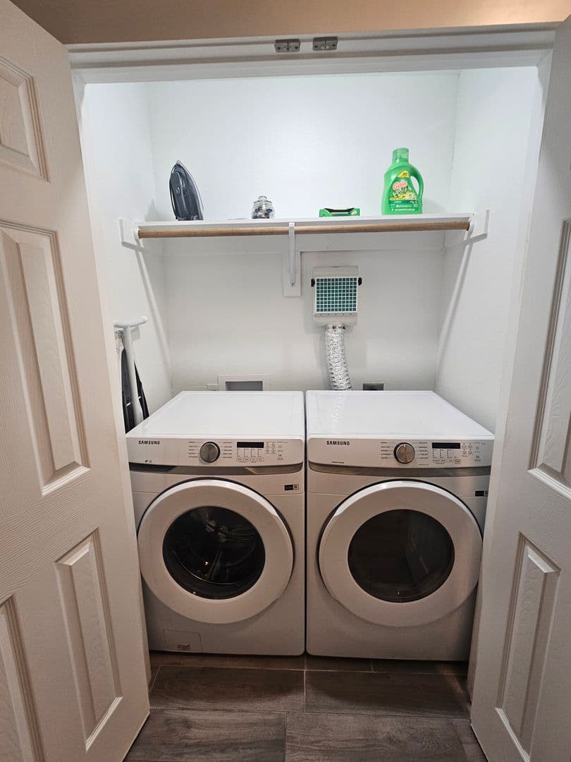 Updated 3 Bed / 2 Bath Two-Level Home with Granite Counters and Fenced Yard in Dallas 14 of 15