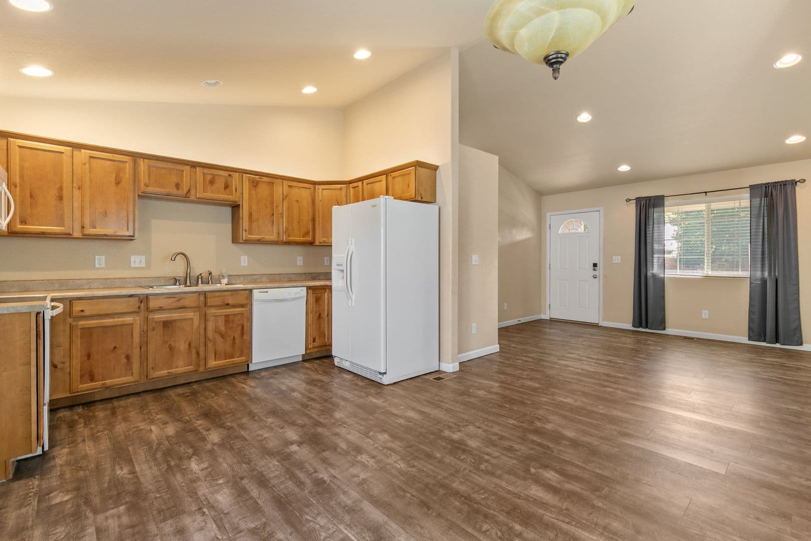 2235 Sopris Circle 4 of 25