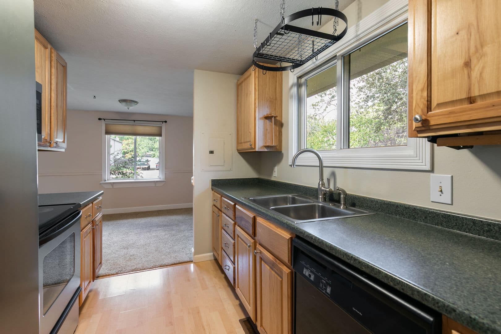 3406 Avon Ct 2 of 26