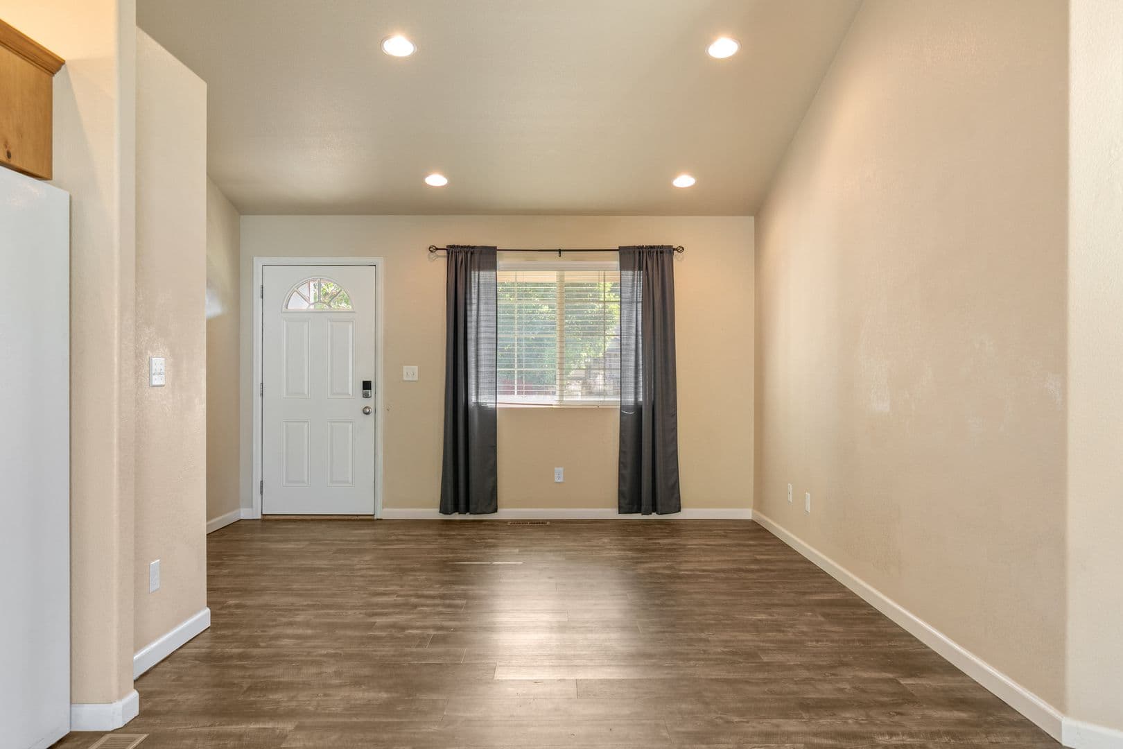 2235 Sopris Circle 8 of 25