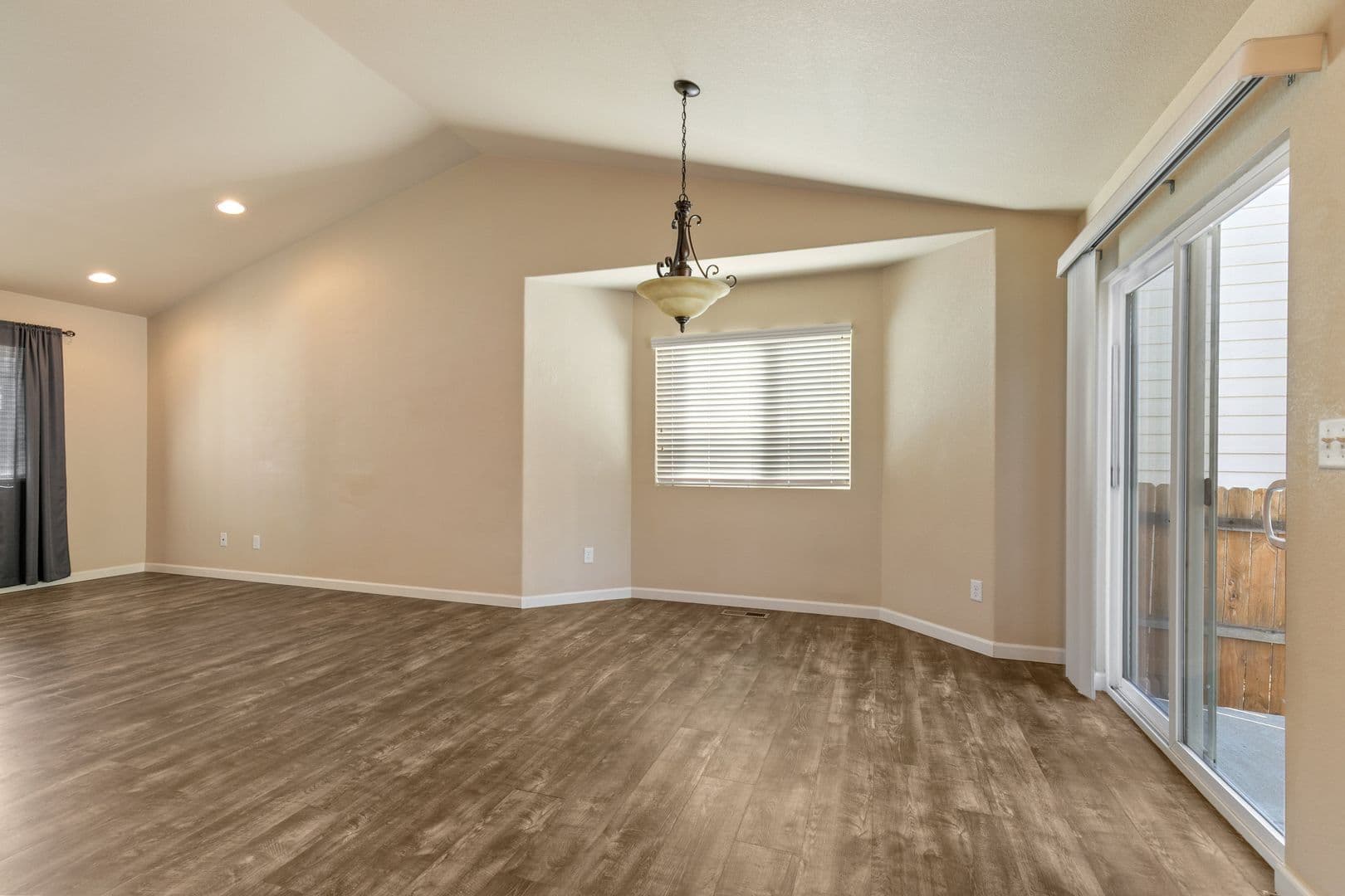 2235 Sopris Circle 7 of 25