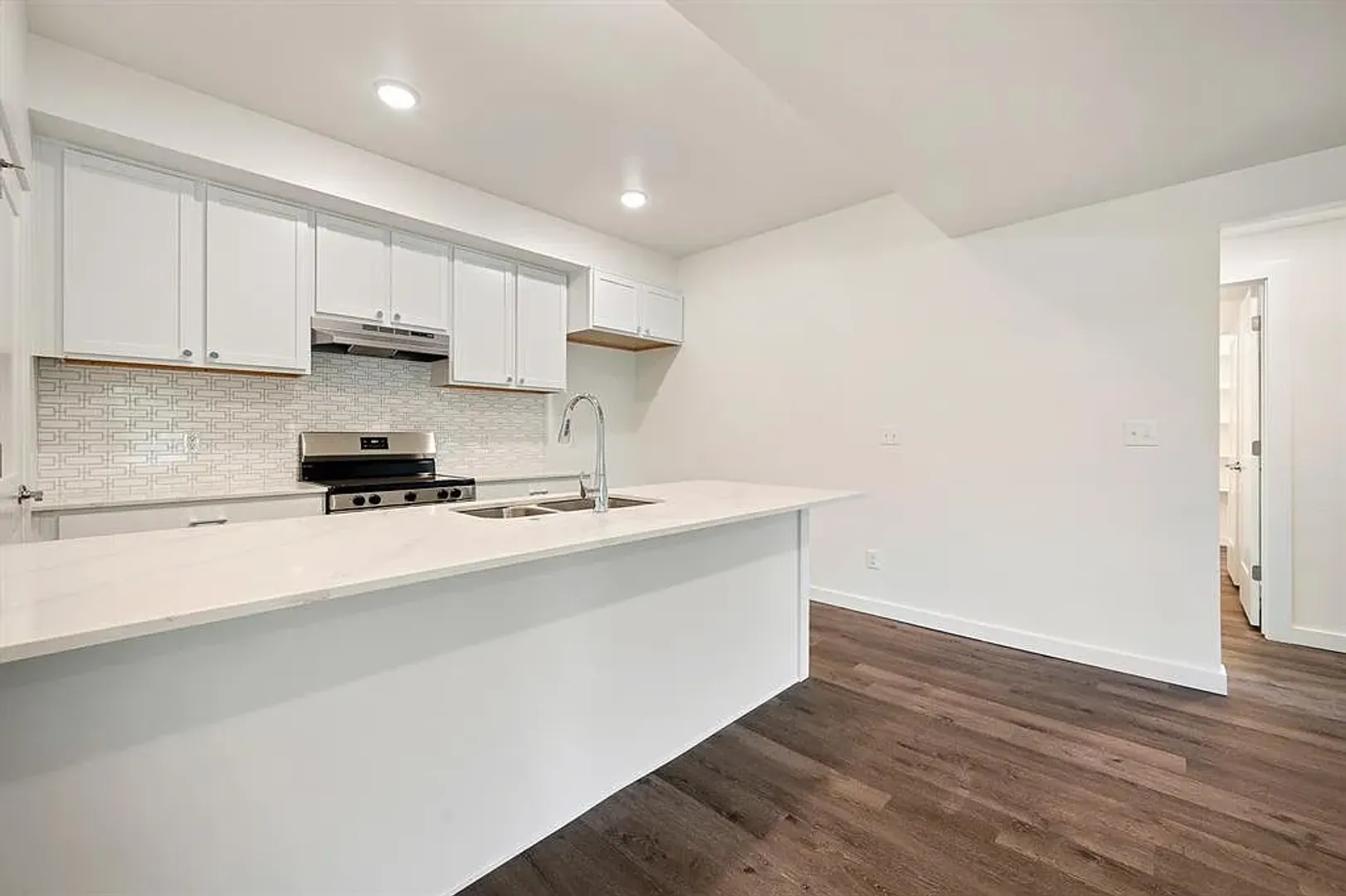 9 N State Street A 11 of 35