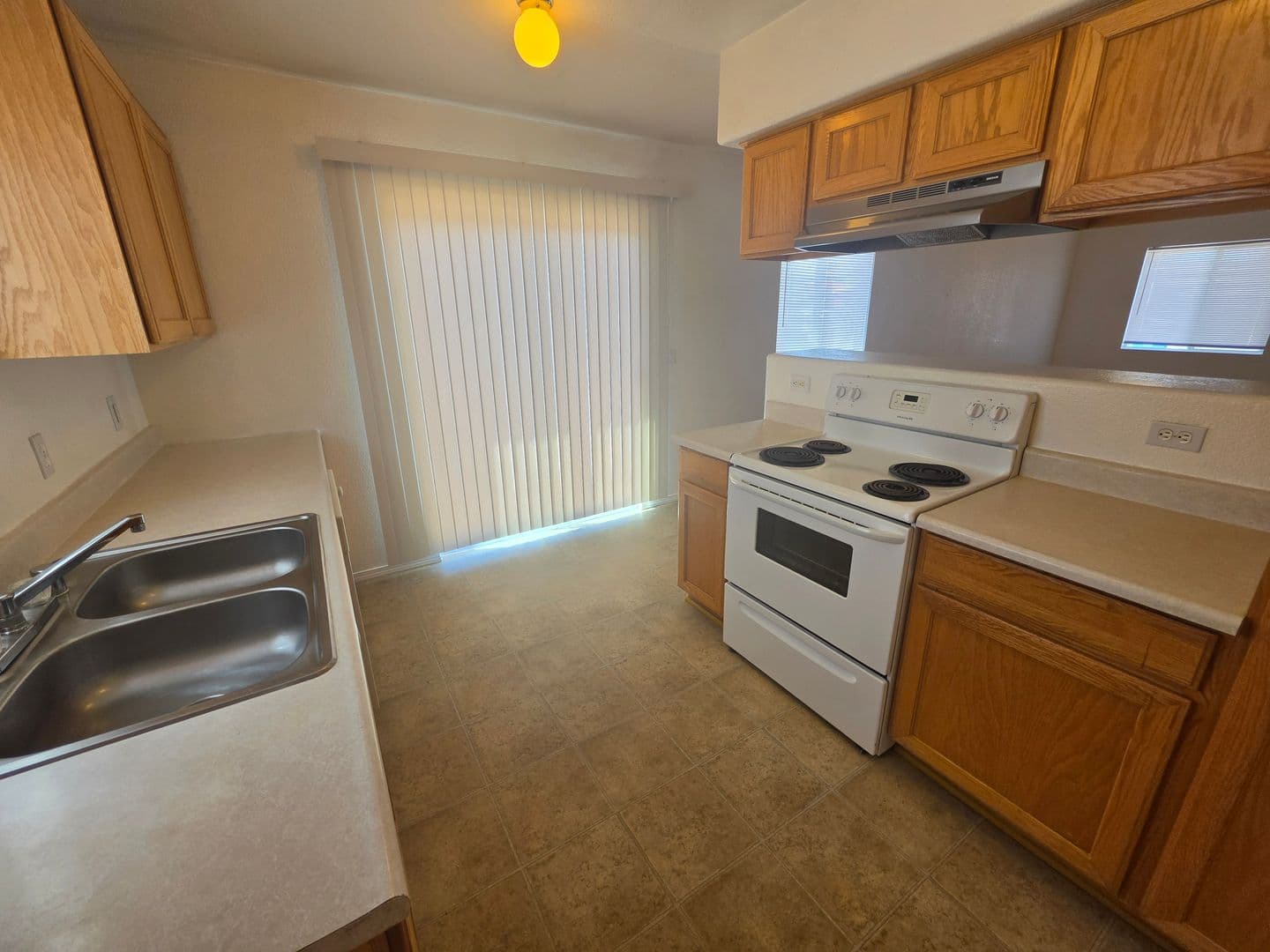 1801 Artesia Drive "O" 5 of 13