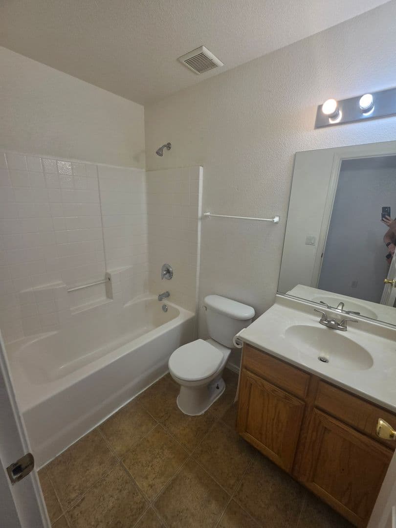 1801 Artesia Drive "O" 8 of 13
