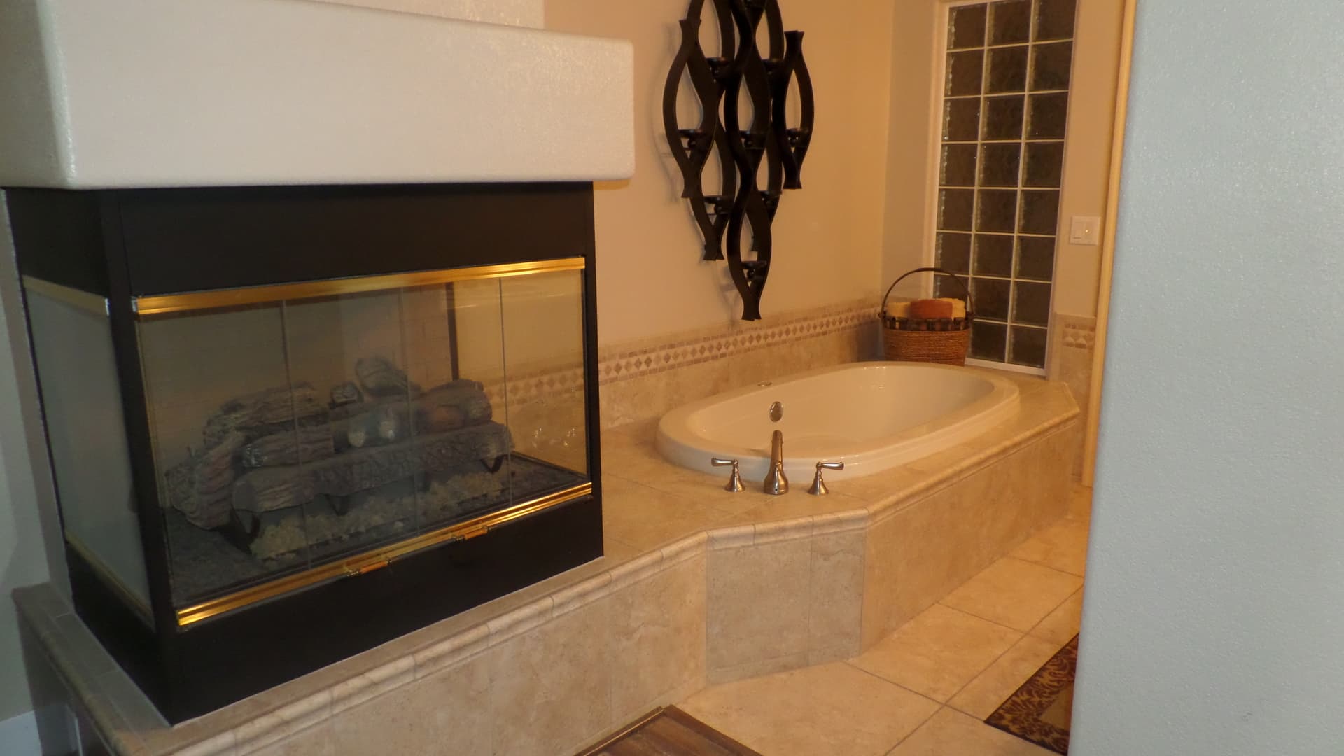 211 Moser Ave Unit R6,- SEASONAL RENTAL 8 of 30