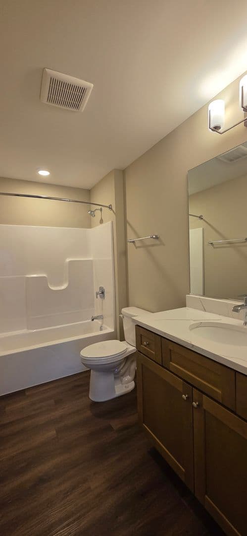 Douglas Fir-2Br/2Ba Rental Home-2nd Floor 17 of 19