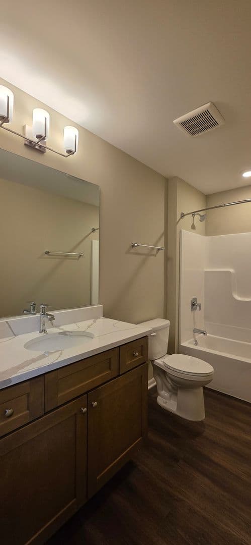Douglas Fir-2Br/2Ba Rental Home-2nd Floor 16 of 19