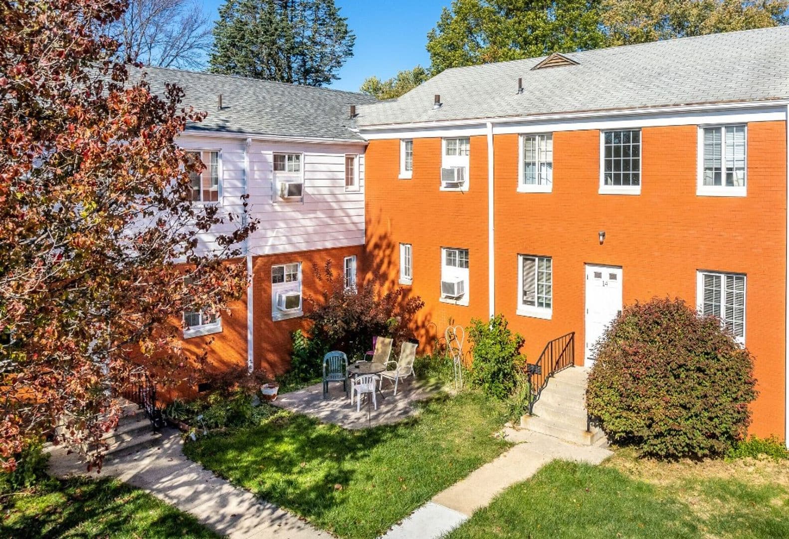 Franklin Court Apartments 2 of 17