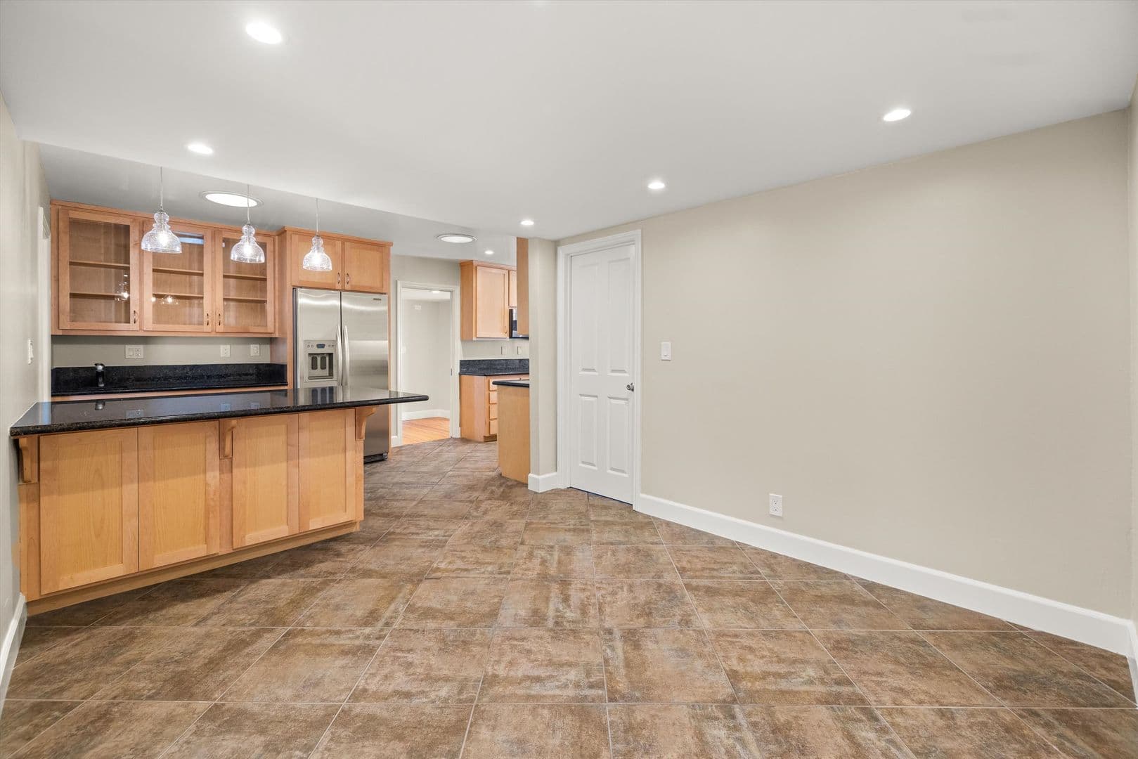 504 Consuelo Drive 10 of 27