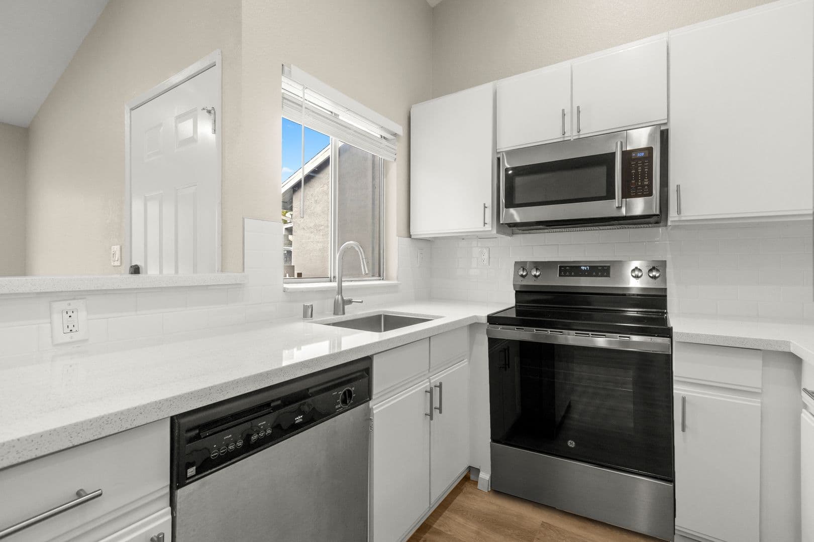 Redwood Creek Villas 3 of 19