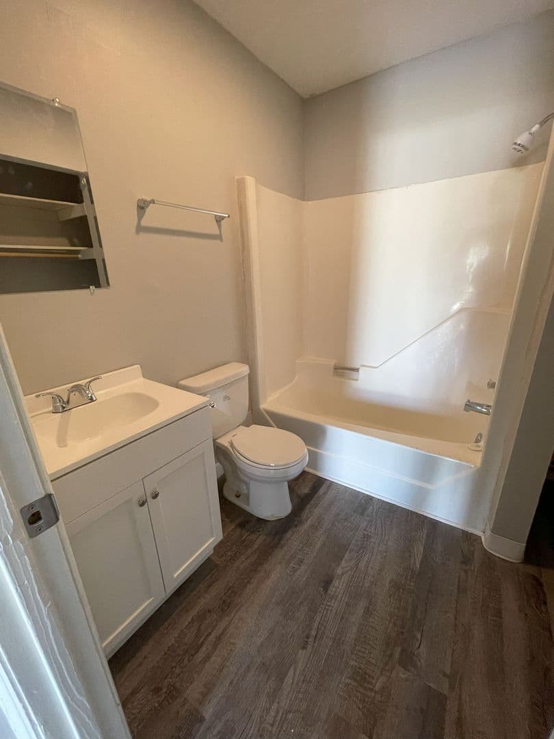 South Point Apartments 3 of 3