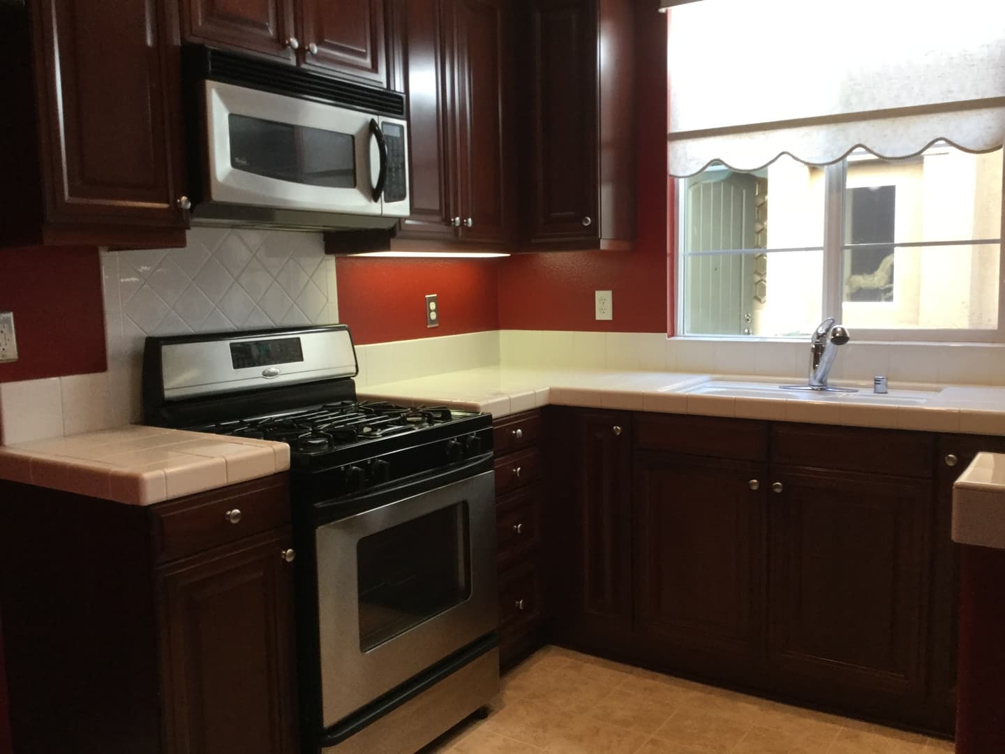 Laroda Ln 6 of 15