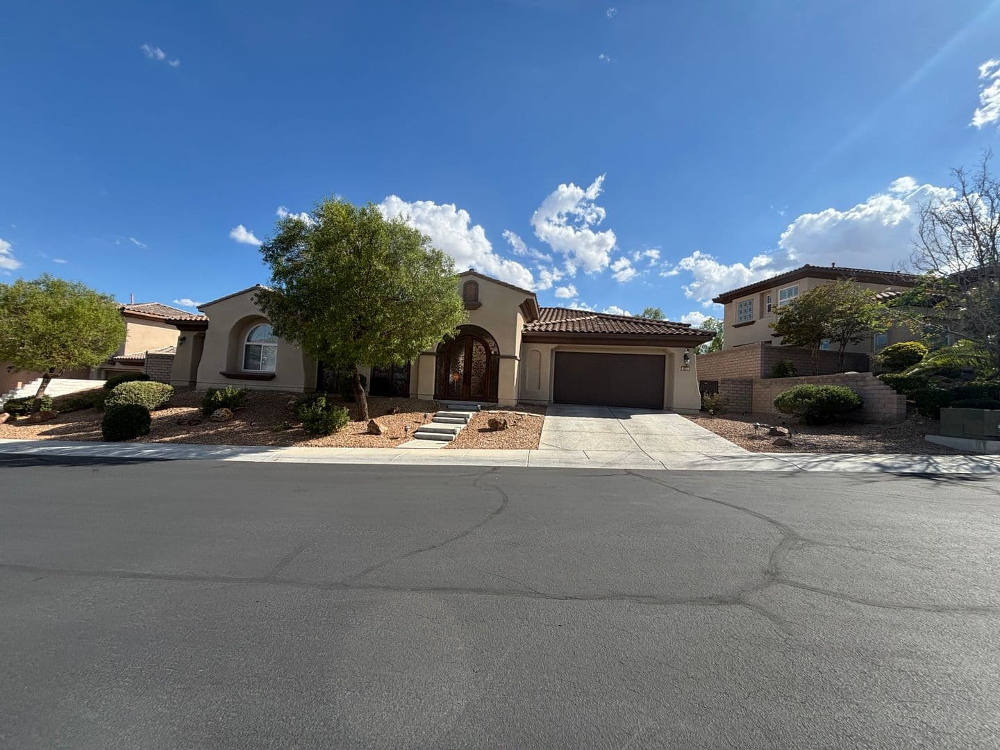 Chervil Valley 623 (LH) 1 of 24