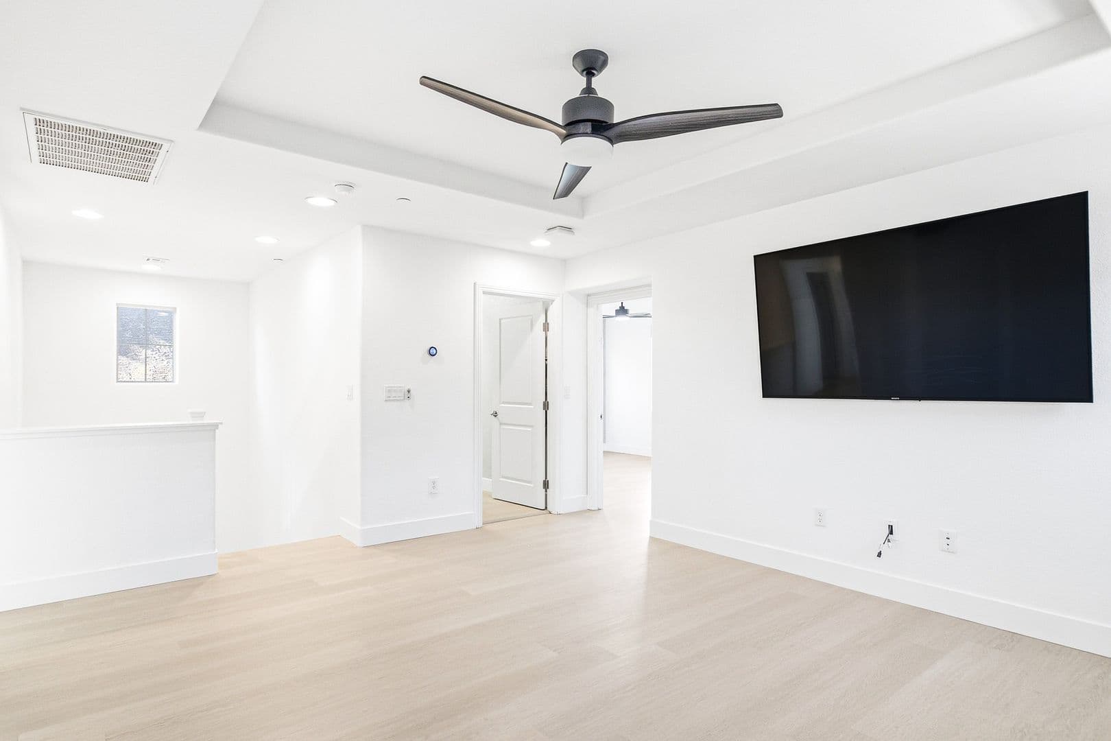 N-2182 Trivero St Henderson, Nv 89044 26 of 49