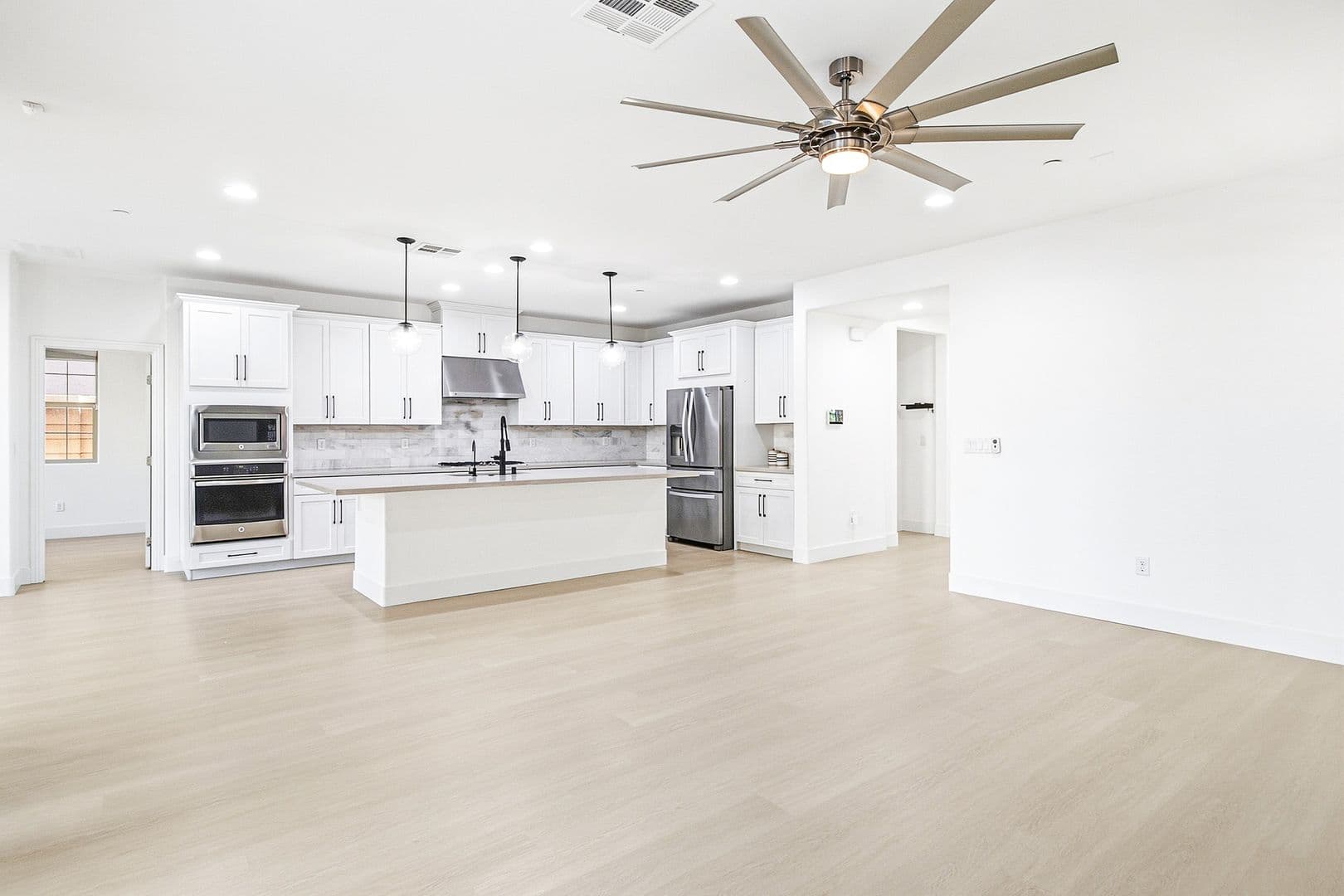 N-2182 Trivero St Henderson, Nv 89044 1 of 49