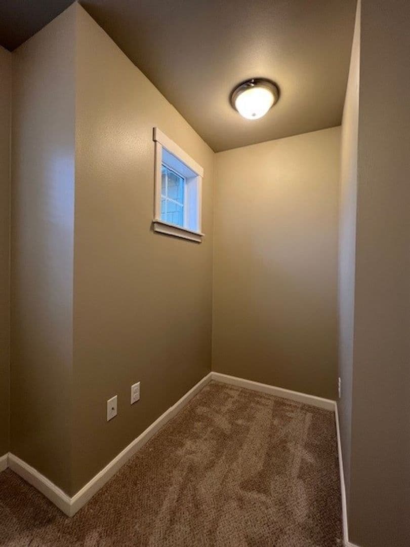 Red Leaf Townhomes/Dobbin Plays, LLC 17 of 21