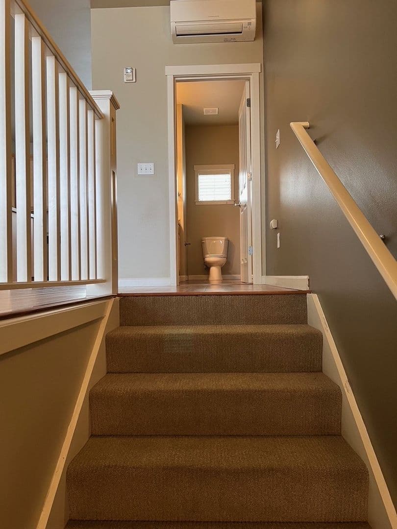 Red Leaf Townhomes/Dobbin Plays, LLC 4 of 27